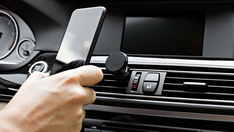 supporti smartphone per auto